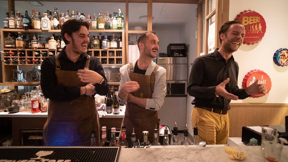 Bar L'Expérience - ambiance cool, l'équipe